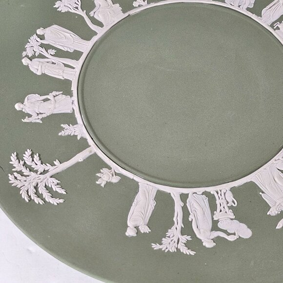 Wedgwood Sage Green Jasperware Plate With Classical Relief Design 9.5" - Picture 5 of 9